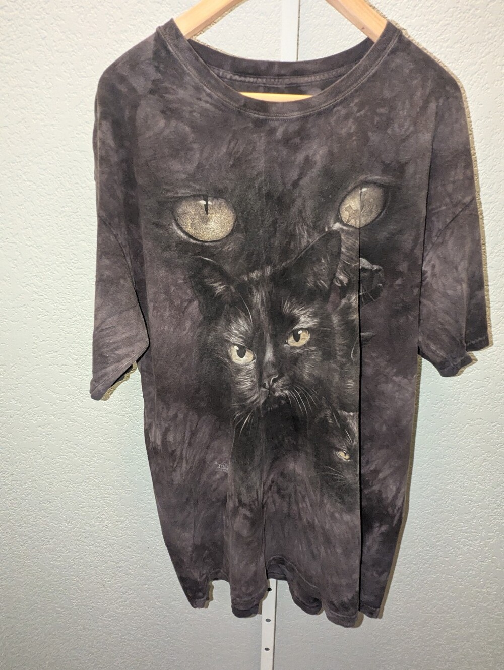 The Mountain The Witching Hour Black Cat Tee XL